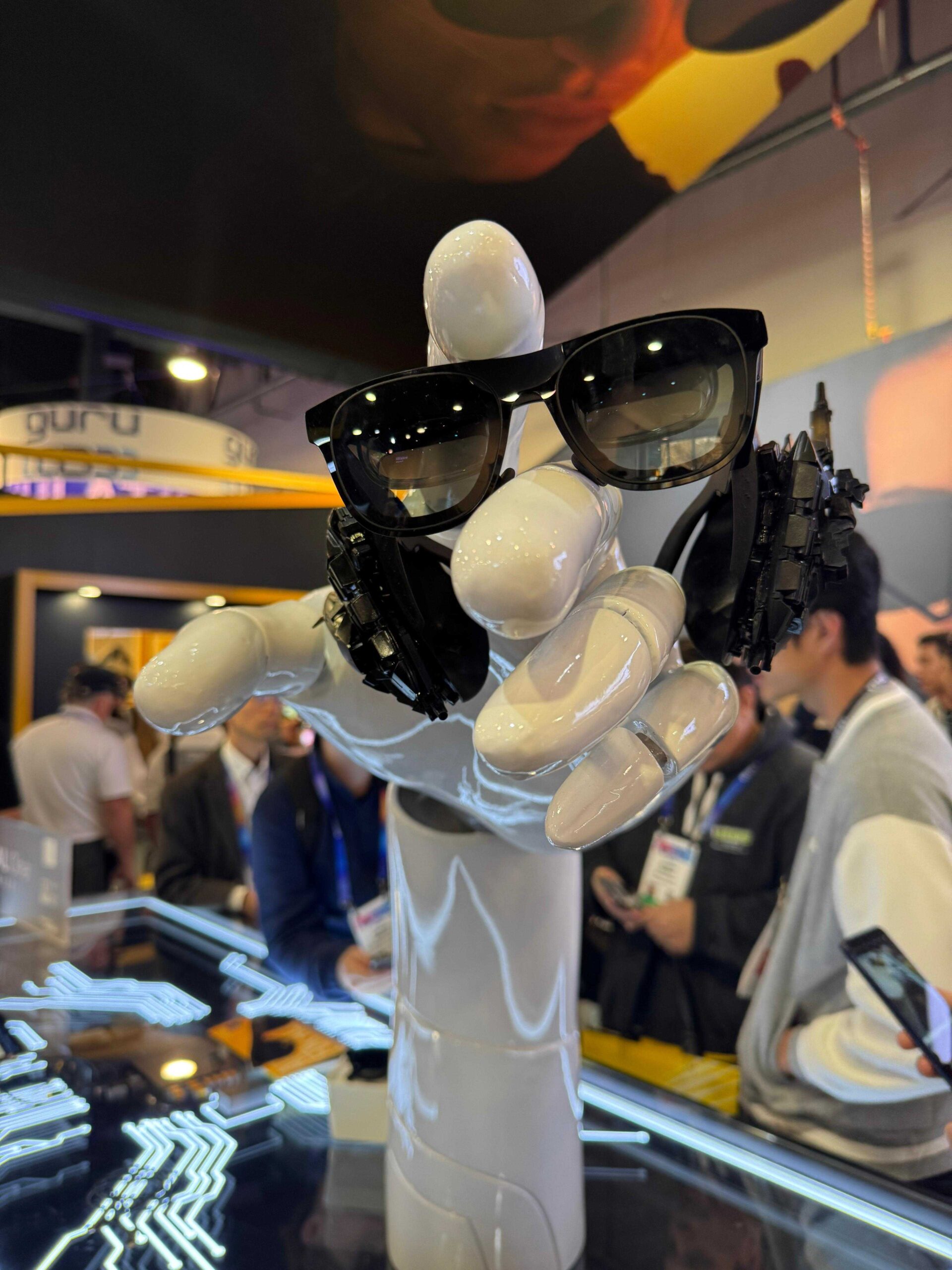 新款 XREAL One 系列 AR 智慧眼鏡