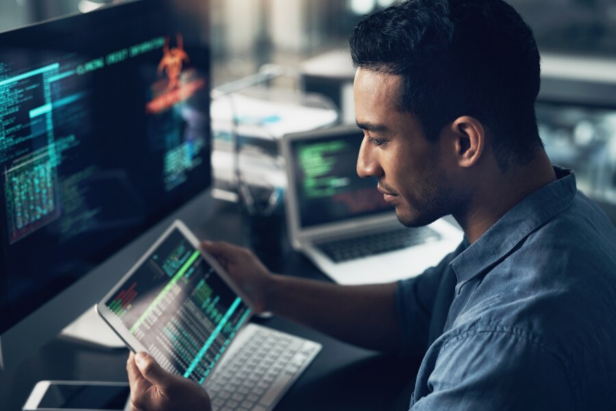 Arm Kleidi Thumbnail