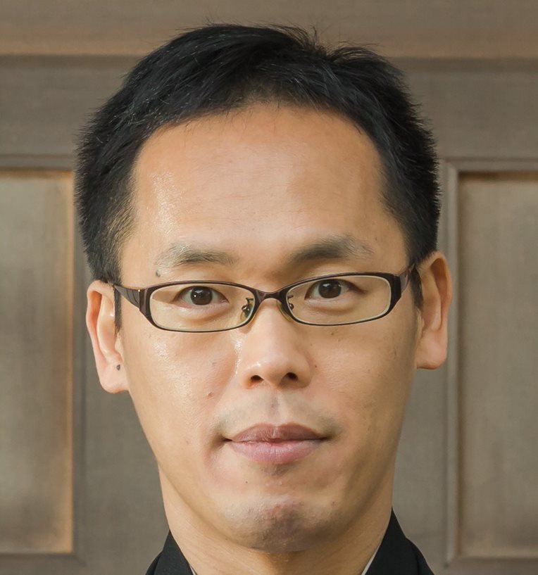 axInc contact: Yuto Kuze